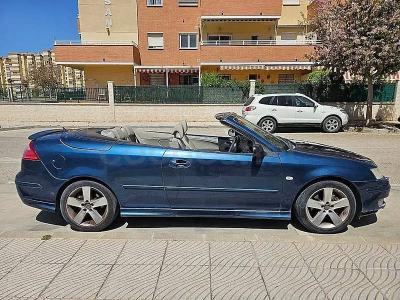Usado Saab 9-3 Cabriolet Aero 250 CV (183 kW) 2006 Azul Descapotable