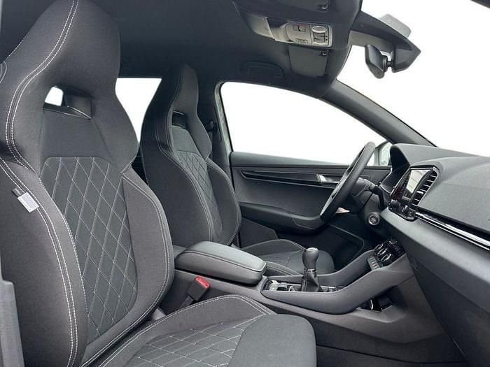 Nuevo Skoda Karoq SportLine 150 CV (110 kW) 2025 Gris SUV