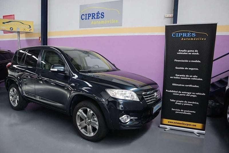 Azul Usado 2011 Toyota RAV4 Executive SUV | 14.500 € (Precio justo) - Imagen 1/4