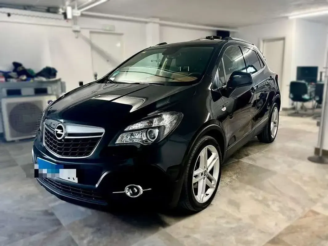 Usado Opel Mokka Excellence 136 CV (100 kW) 2015 Negro SUV