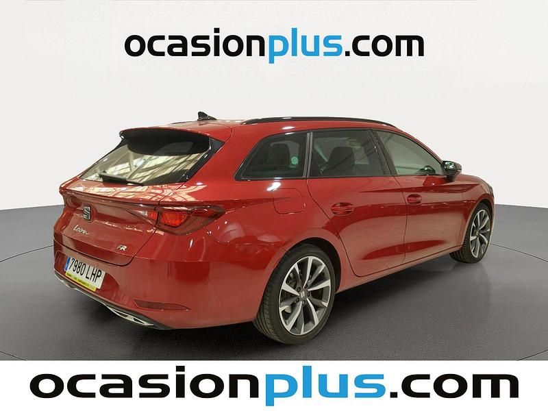 Usado Seat Leon FR 150 CV (110 kW) 2020 Rojo Monovolumen