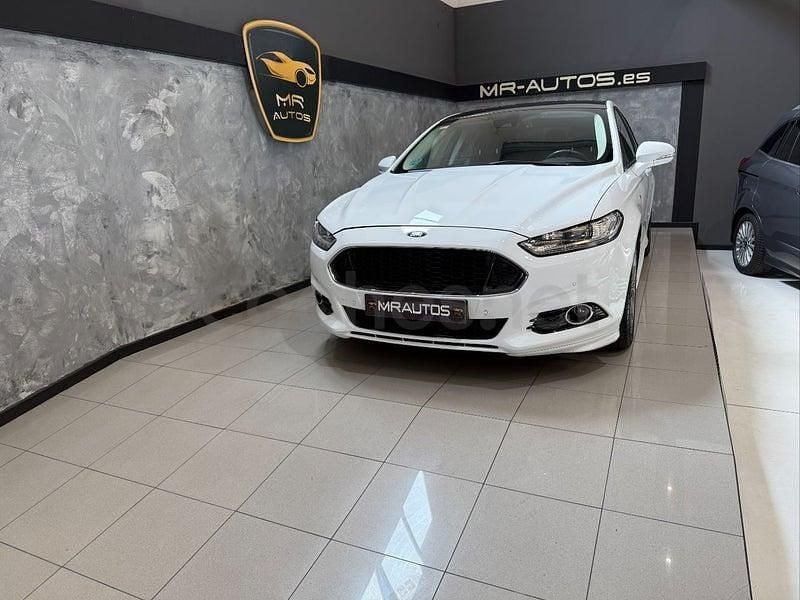 Usado Ford Mondeo ST-Line 160 CV (117 kW) 2017 Blanco Berlina