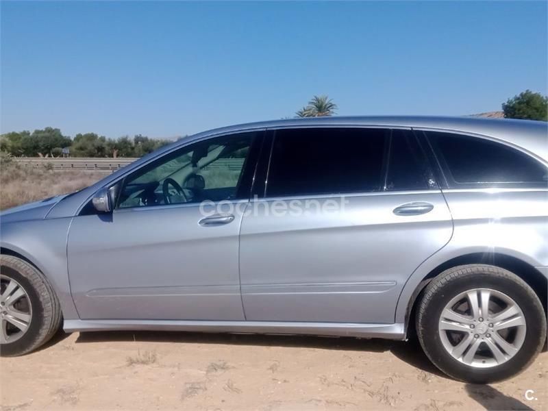 Gris / plata Usado 2007 Mercedes R320 Monovolumen | 6200 € (Precio justo) - Imagen 1/4