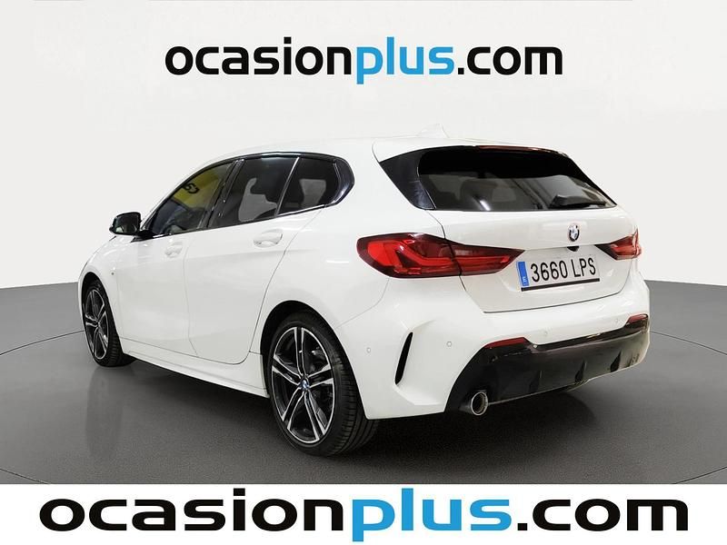 Usado BMW 118 140 CV (102 kW) 2021 Blanco Utilitario