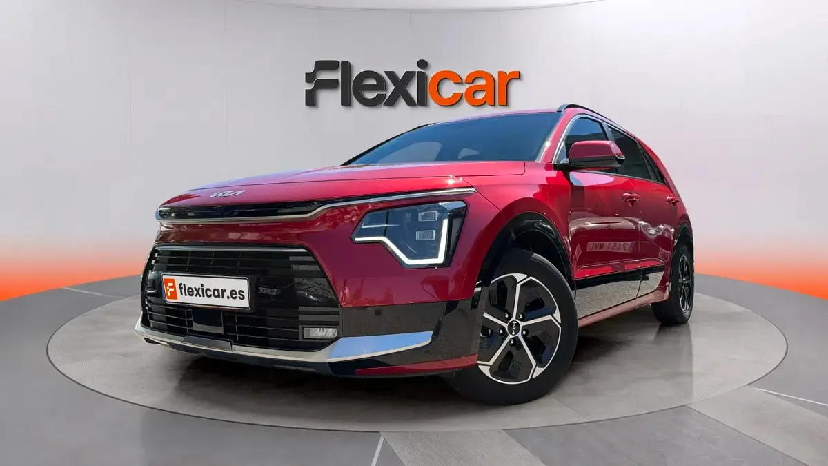 Usado Kia Niro 141 CV (103 kW) 2022 Rojo SUV