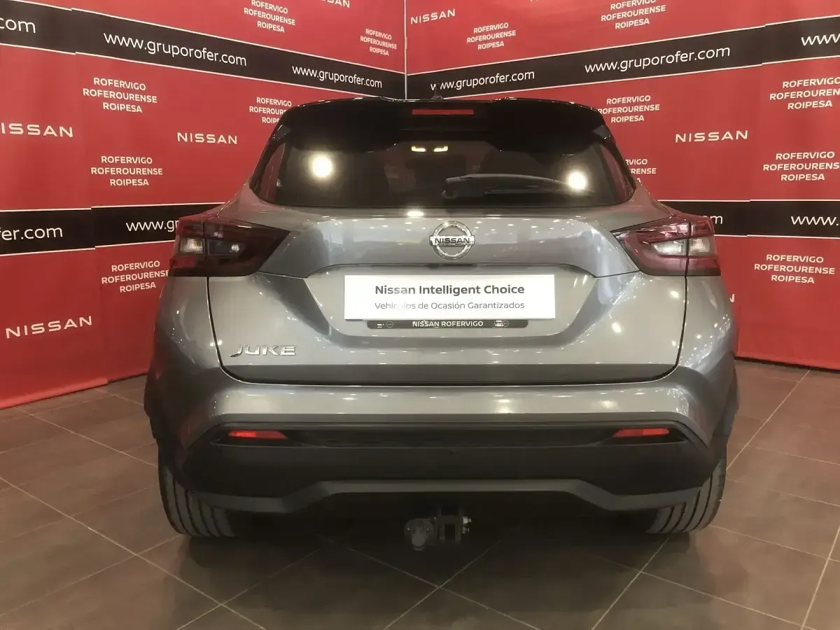 Usado Nissan Juke Tekna 117 CV (86 kW) 2022 Gris SUV