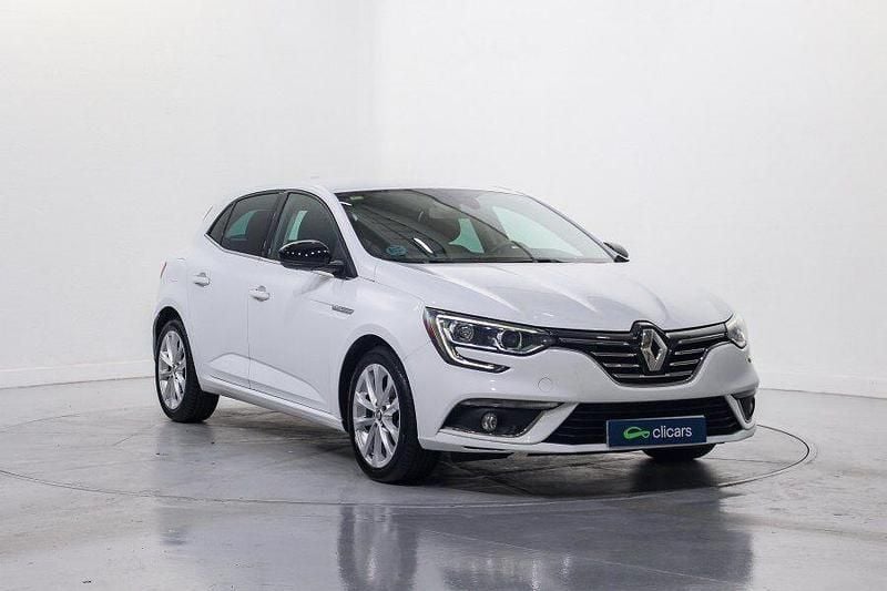Usado Renault Mégane IV Zen 130 CV (95 kW) 2018 Blanco Berlina