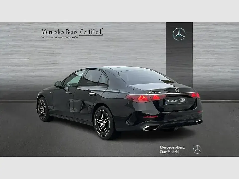 Begagnad Mercedes E300 313 HK (230 kW) 2025 Svart Sedan