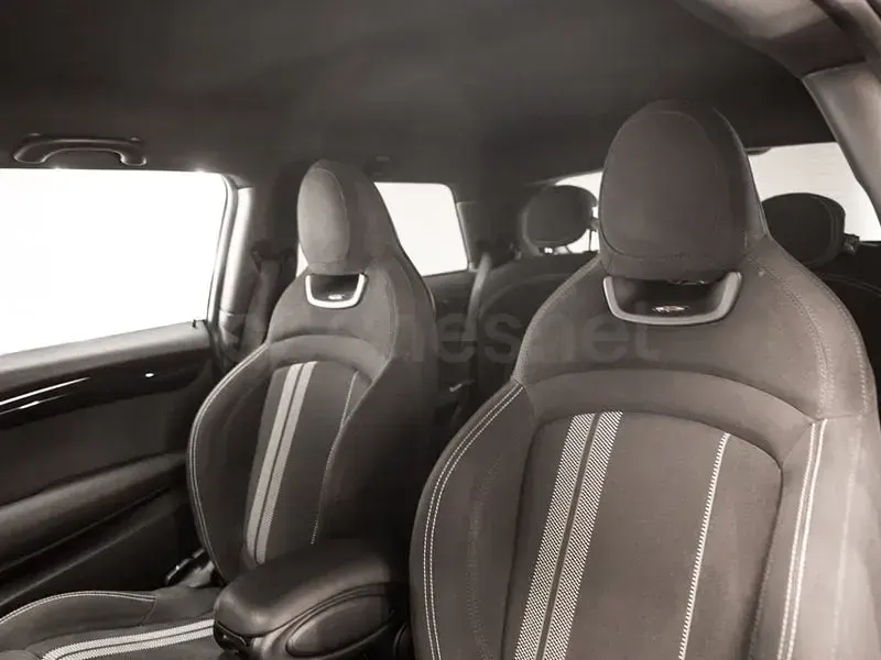 Usado Mini John Cooper Works 231 CV (169 kW) 2022 Gris / plata Utilitario