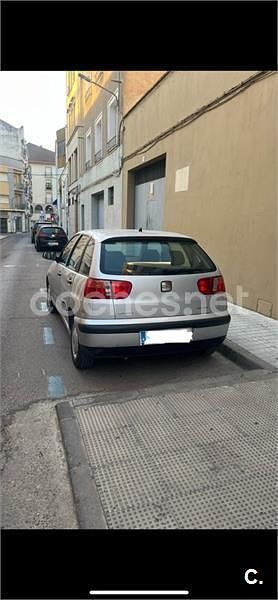 Gris / plata Usado 2001 Seat Ibiza Berlina | 1890 € (Precio justo) - Imagen 1/4