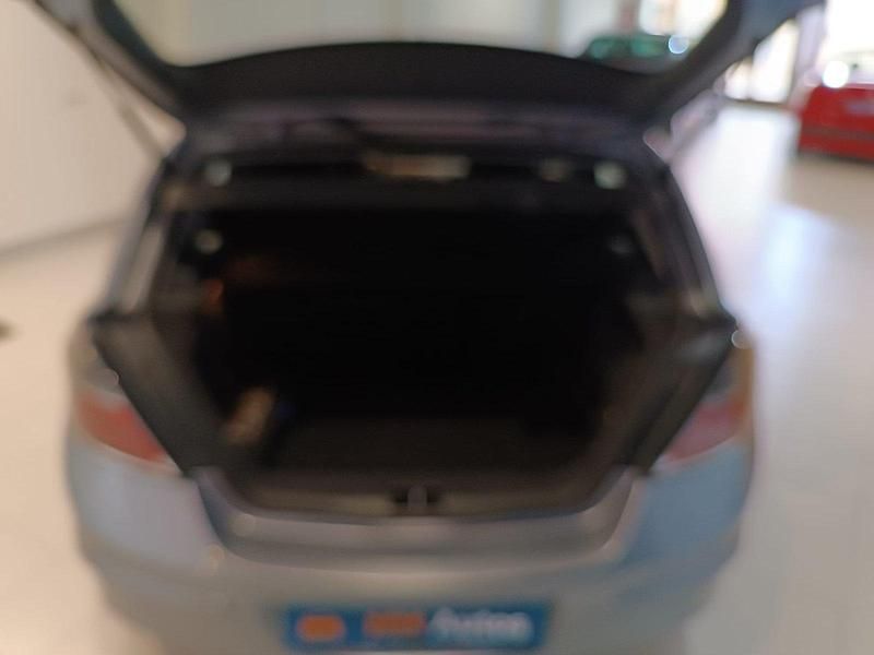 Usado Opel Astra 110 CV (80 kW) 2007 Griss Berlina