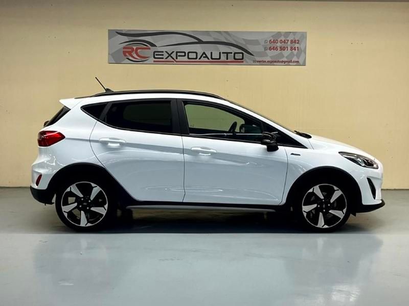Usado Ford Fiesta Active 101 CV (74 kW) 2021 Blanco Utilitario