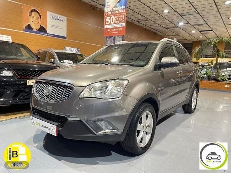 Usado Ssangyong (KGM) Korando Limited 150 CV (110 kW) 2013 Gris SUV