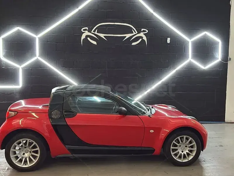 Usado Smart Roadster 82 CV (60 kW) 2004 Rojo Descapotable
