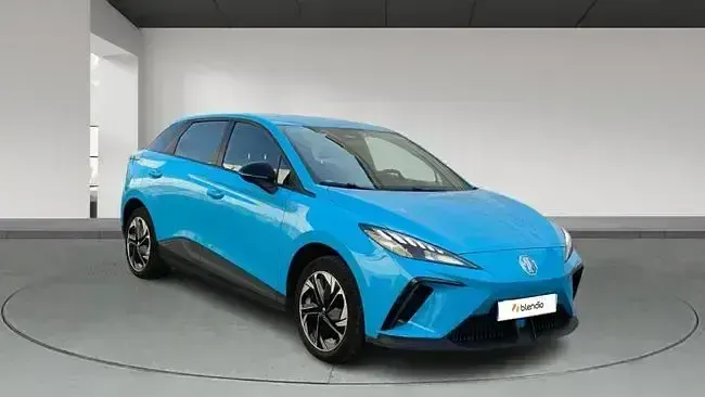 Usado MG MG5 EV 125 kW (170 CV) 2023 Azul Familiar