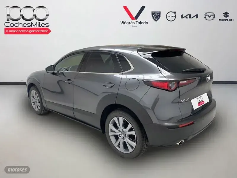 Usado Mazda CX-30 Exclusive-Line 122 CV (89 kW) 2024 Gris / plata SUV