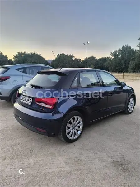 Usado Audi A1 Sportback 116 CV (85 kW) 2015 Azul Utilitario