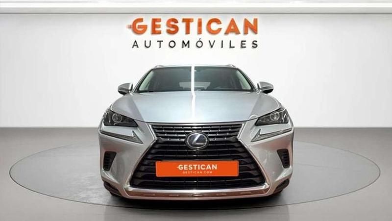 Usado Lexus NX300h Business Edition 197 CV (144 kW) 2018 Plateado SUV