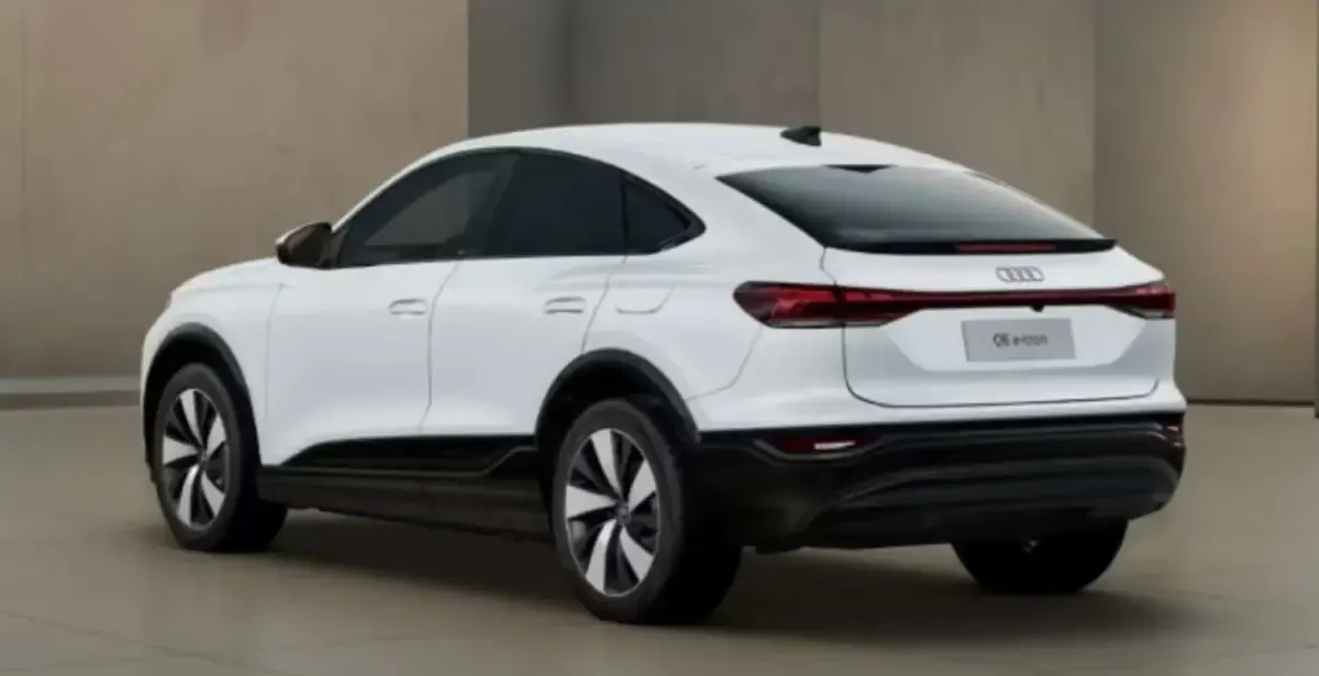 Usado Audi Q6 Sportback e-tron S-Line 185 kW (252 CV) 2025 Blanco SUV
