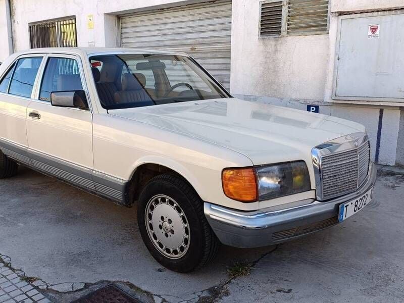 Beige Usado 1981 Mercedes 280 SE Berlina | 7900 € - Imagen 1/4
