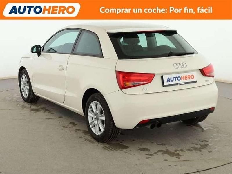 Usado Audi A1 Attraction 122 CV (89 kW) 2014 Blanco Utilitario