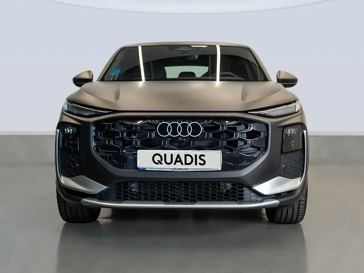 Usado Audi Q3 Sportback S-Line 272 CV (200 kW) 2026 Azul SUV