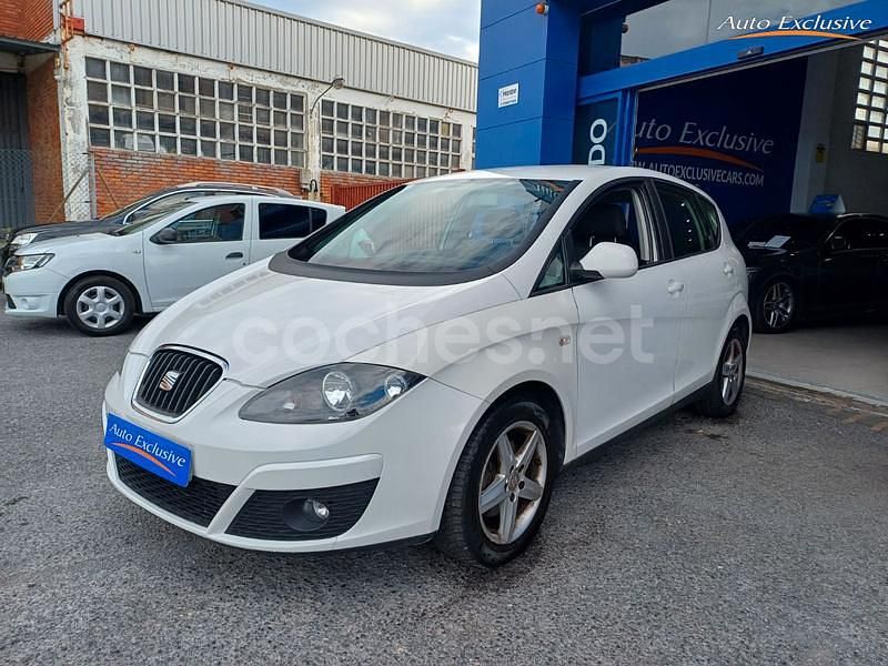 Usado Seat Altea Style 105 CV (77 kW) 2011 Blanco Monovolumen