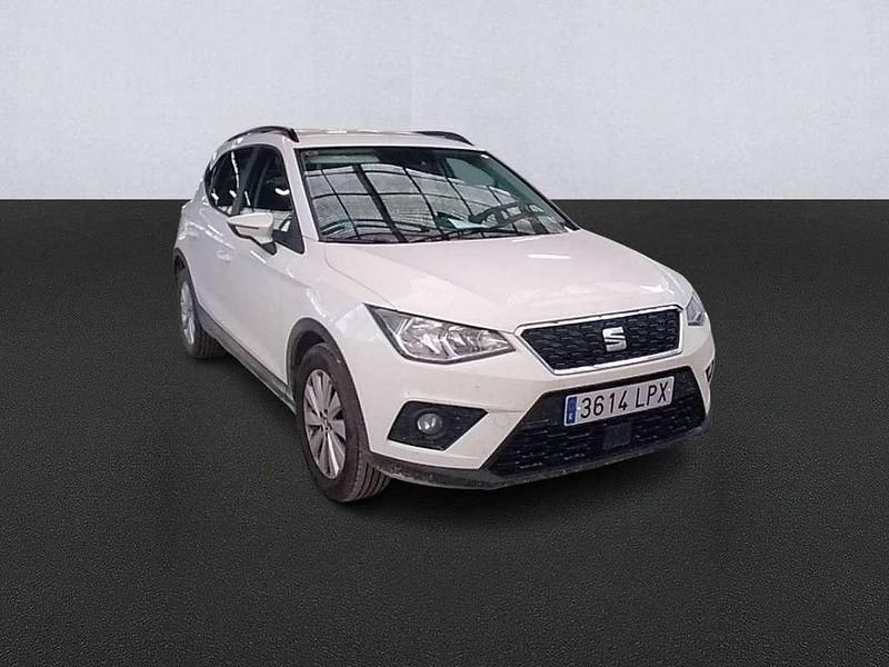 Usado Seat Arona Style 95 CV (69 kW) 2021 Blanco SUV