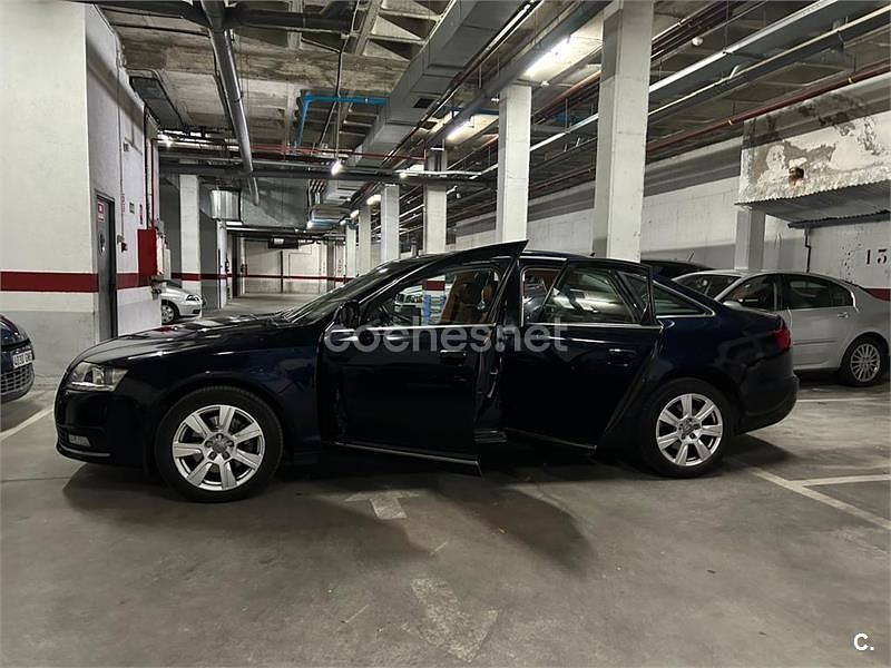 Usado Audi A6 170 CV (125 kW) 2010 Azul Berlina