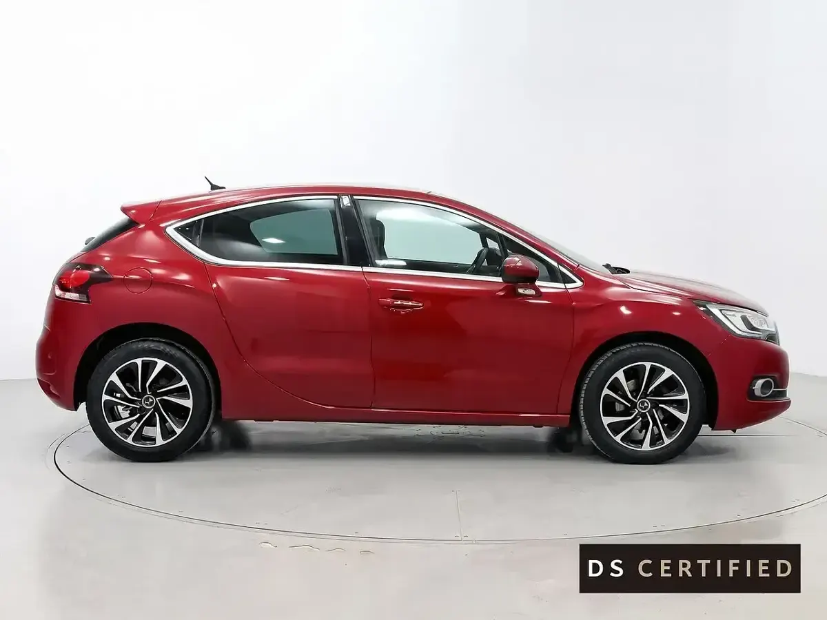 Usado DS Automobiles DS4 Style 130 CV (95 kW) 2018 Rojo Utilitario