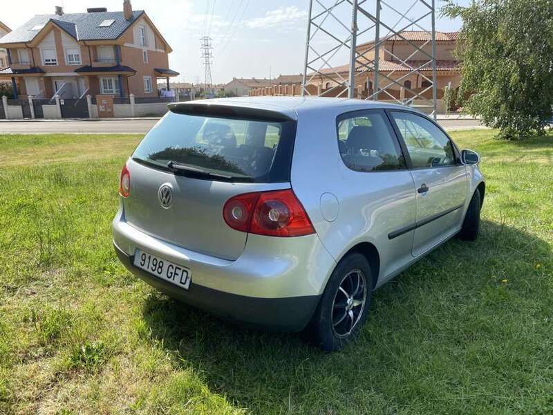Gris Usado 2010 VW Golf VI Advance Utilitario | 4400 € (Super precio) - Imagen 1/4