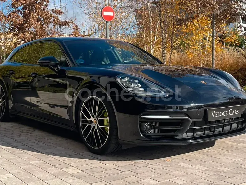 Usado Porsche Panamera Platinum Edition 462 CV (339 kW) 2022 Negro Utilitario
