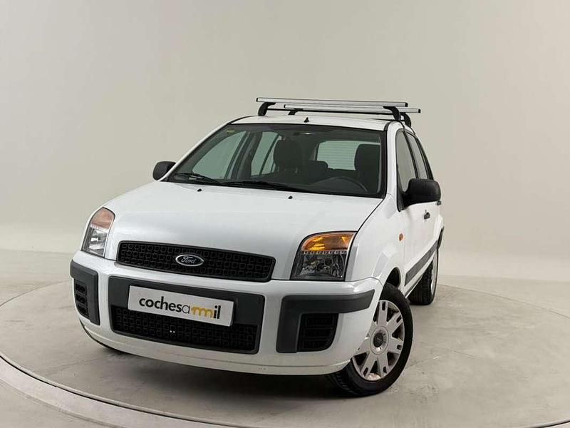 Usado Ford Fusion Ambiente 80 CV (58 kW) 2011 Blanco Utilitario