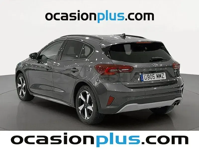 Usado Ford Focus Active 155 CV (114 kW) 2024 Gris / plata Berlina