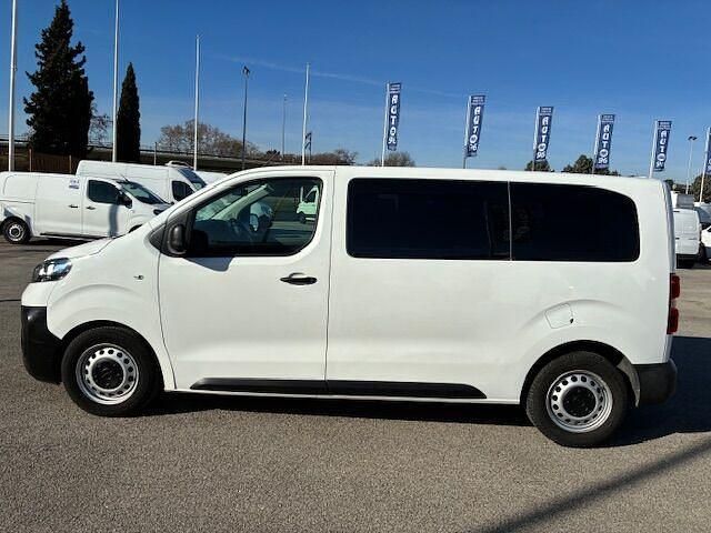 Usado Opel Vivaro 120 CV (88 kW) 2021 Blanco Monovolumen