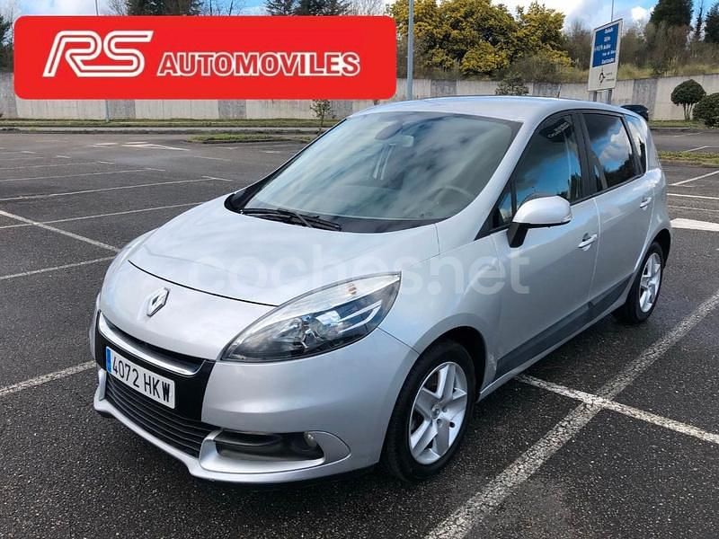 Usado Renault Scénic III Expression 95 CV (69 kW) 2012 Gris / plata Monovolumen