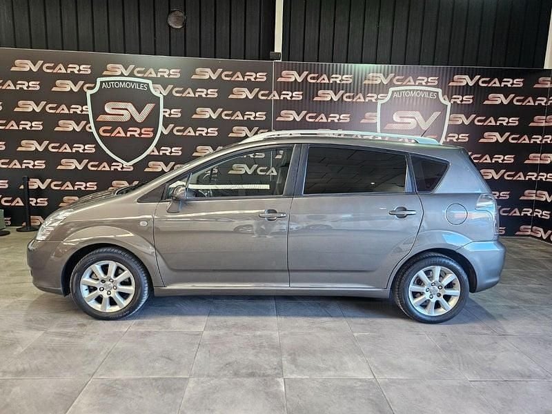 Usado Toyota Corolla Verso Luna 129 CV (94 kW) 2005 Gris / plata Monovolumen