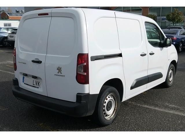 Usado Peugeot Partner 102 CV (75 kW) 2022 Blanco Monovolumen