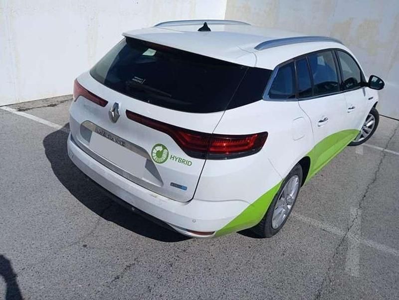 Usado Renault Mégane IV Intens 159 CV (116 kW) 2021 Blanco Familiar