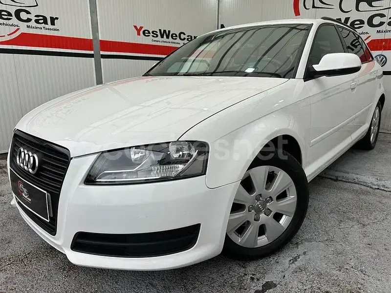 Usado Audi A3 Ambiente 105 CV (77 kW) 2011 Blanco Utilitario