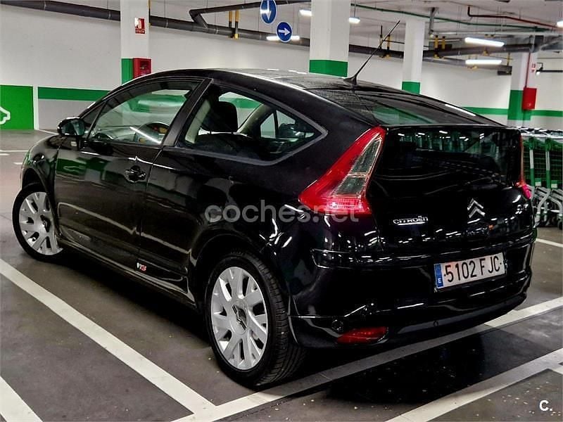 Usado Citroën C4 VTR Sport 138 HP (101 kW) 2006 Preto Sedan