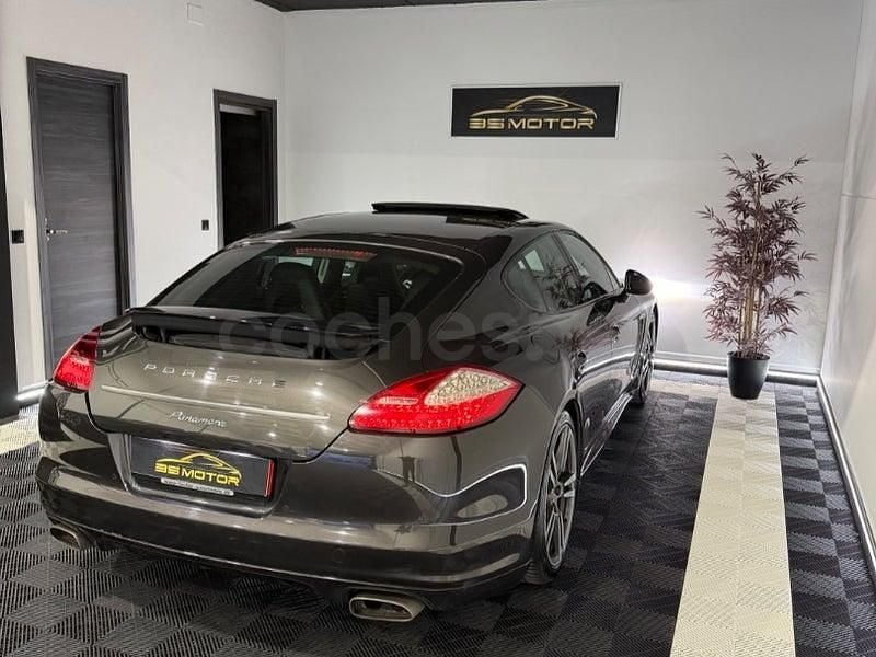 Usado Porsche Panamera Platinum Edition 250 CV (183 kW) 2013 Gris / plata Utilitario