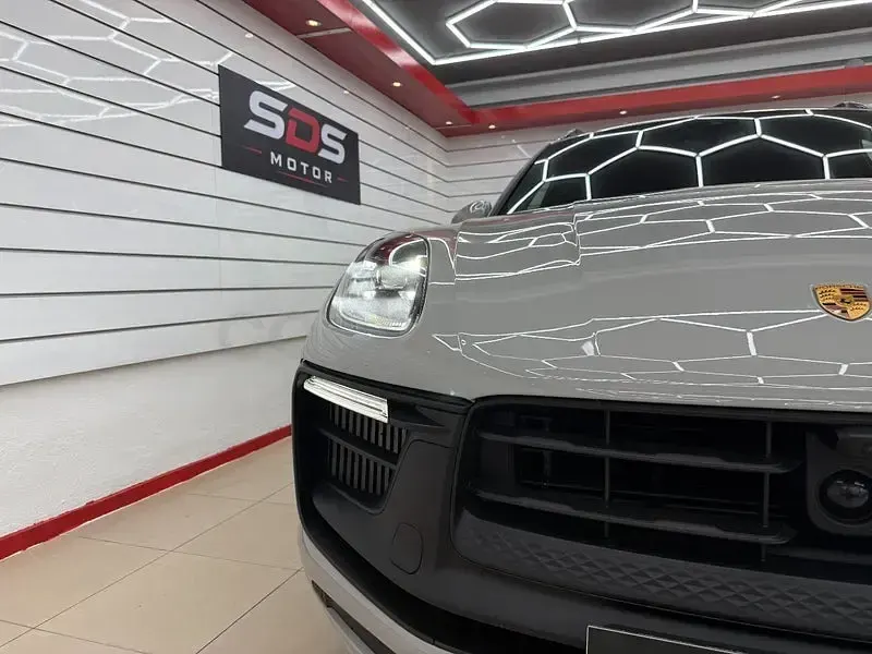 Usado Porsche Macan GTS 440 CV (323 kW) 2022 Beige SUV