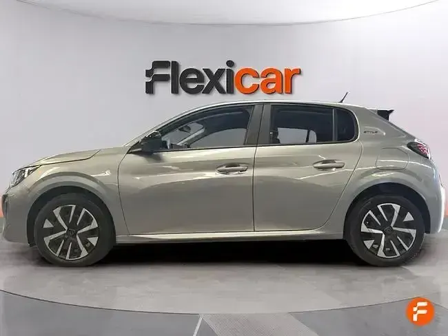 Usado Peugeot 208 Style 110 CV (80 kW) 2025 Gris / plata Utilitario