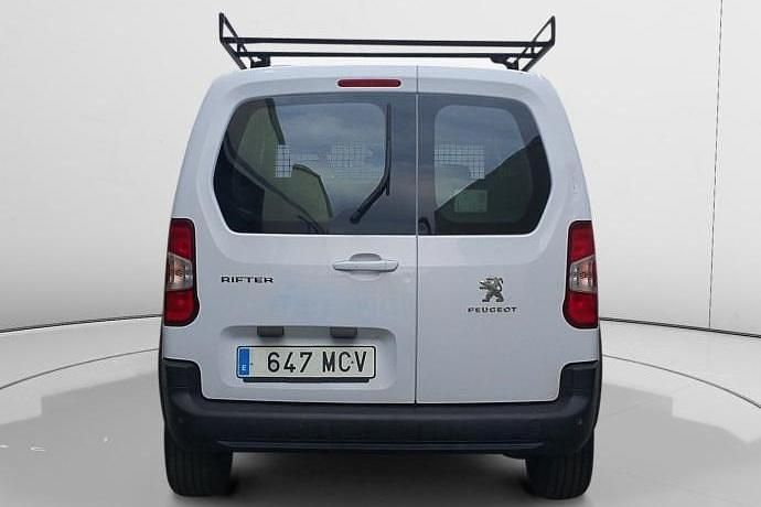 Usado Peugeot Rifter Business-Line 102 CV (75 kW) 2022 Monovolumen
