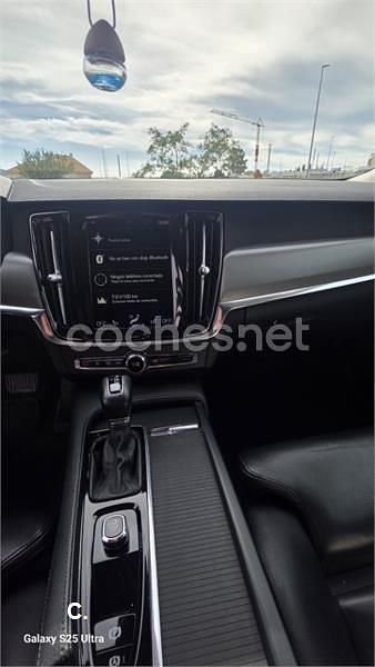 Usado Volvo S90 Momentum 150 CV (110 kW) 2018 Negro Berlina