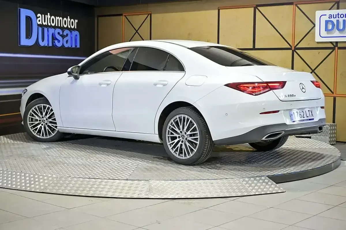 Usado Mercedes CLA250e 220 CV (161 kW) 2021 Blanco Berlina