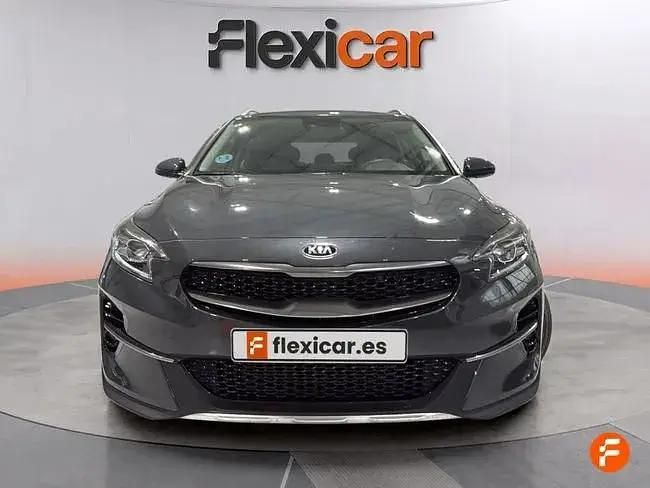 Usado Kia XCeed 120 CV (88 kW) 2021 Gris SUV
