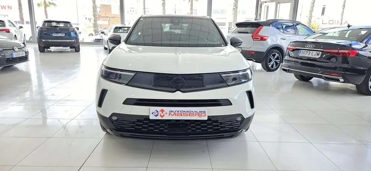 Usado Opel Mokka GS Line 110 CV (80 kW) 2021 Blanco SUV