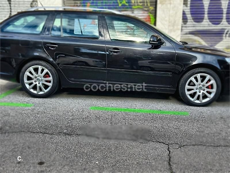 Usado Skoda Octavia RS 170 CV (125 kW) 2010 Azul Berlina